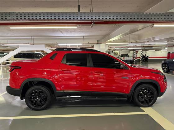 FIAT TORO 2.0 16V TURBO DIESEL ULTRA 4WD AT9 FIAT TORO 2.0 16V TURBO DIESEL ULTRA 4WD AT9
